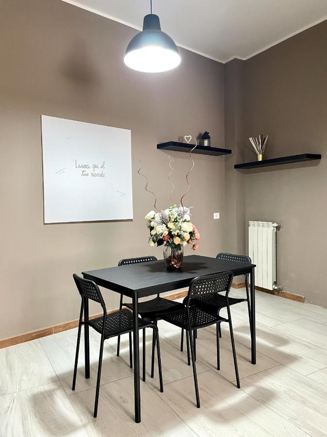 Grey Apartment Caiazzo المظهر الخارجي الصورة