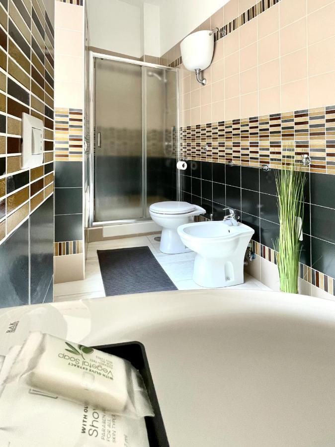 Grey Apartment Caiazzo المظهر الخارجي الصورة
