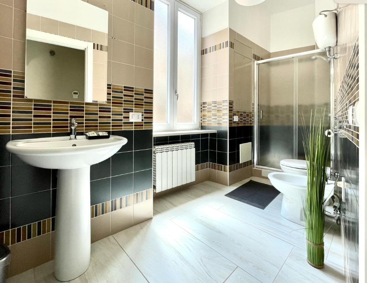 Grey Apartment Caiazzo المظهر الخارجي الصورة